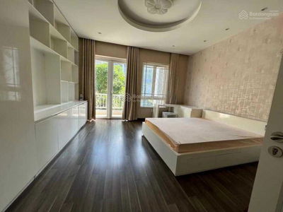 Him Lam Kenh Te, Vietnam  Him Lam Kenh Te, Vietnam