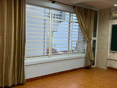 Le Van Luong Street, Vietnam Le Van Luong Street, Vietnam