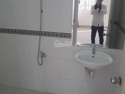 Pham Hung Street, Vietnam Pham Hung Street, Vietnam