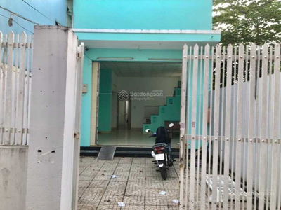 Pham Huu Lau Street, Vietnam Pham Huu Lau Street, Vietnam