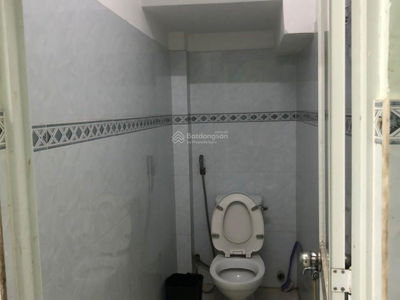 Nun Huynh Lien Street, Vietnam Nun Huynh Lien Street, Vietnam