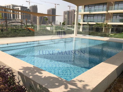Mulberry, United Arab Emirates  Mulberry, United Arab Emirates