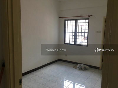 Terrace house at Shah Alam, Malaysia Terrace house at Shah Alam, Malaysia