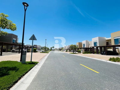 Urbana, United Arab Emirates  Urbana, United Arab Emirates