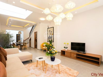 Nguyen Phan Vinh Street, Vietnam  Nguyen Phan Vinh Street, Vietnam