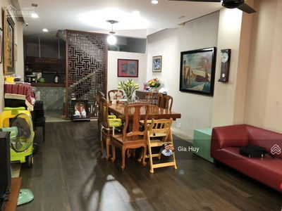 Nguyen Trong Tuyen Street, Vietnam Nguyen Trong Tuyen Street, Vietnam