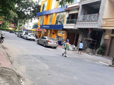 Nguyen Van Cu Street, Vietnam Nguyen Van Cu Street, Vietnam