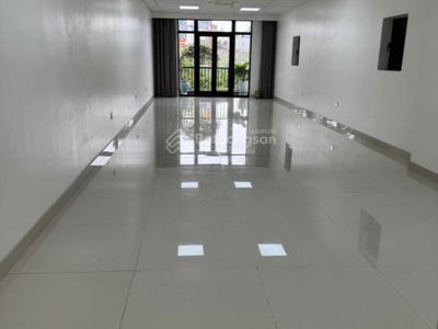 Hoang Hoa Tham Street, Vietnam Hoang Hoa Tham Street, Vietnam