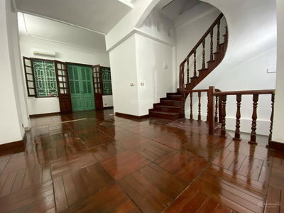 Trung Kinh Street, Vietnam Trung Kinh Street, Vietnam