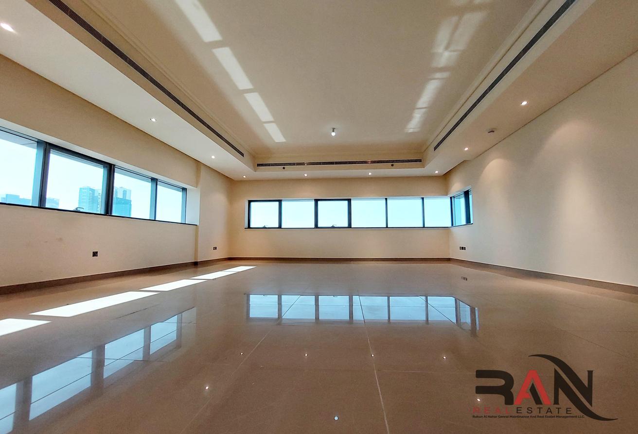 Silver Wave Tower, United Arab Emirates Silver Wave Tower, United Arab Emirates