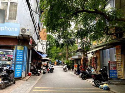 Ngoc Lam Street, Vietnam Ngoc Lam Street, Vietnam