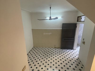 Ton Duc Thang Street, Vietnam Ton Duc Thang Street, Vietnam