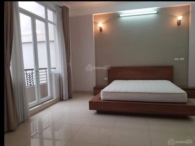 Au Co Street, Vietnam Au Co Street, Vietnam