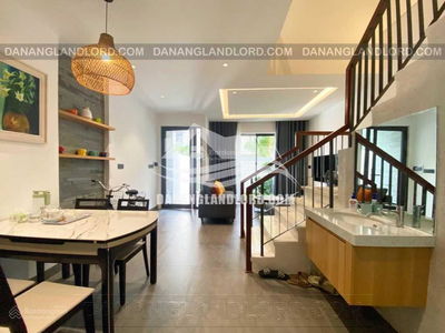 An Thuong Street, Vietnam  An Thuong Street, Vietnam