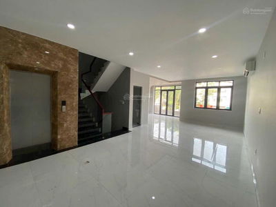 Him Lam Kenh Te, Vietnam Him Lam Kenh Te, Vietnam