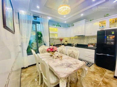 Lam Van Ben Street, Vietnam Lam Van Ben Street, Vietnam