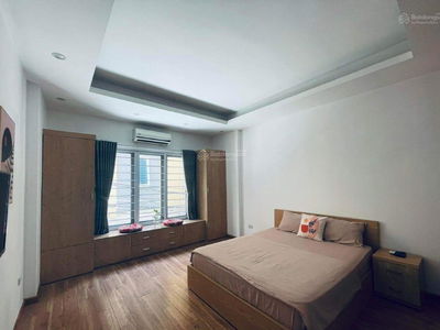 Lac Long Quan Street, Vietnam Lac Long Quan Street, Vietnam