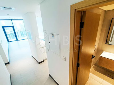 Marquise Square Tower, United Arab Emirates  Marquise Square Tower, United Arab Emirates