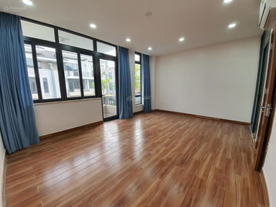 Lavila Kien A - Nha Be, Vietnam  Lavila Kien A - Nha Be, Vietnam