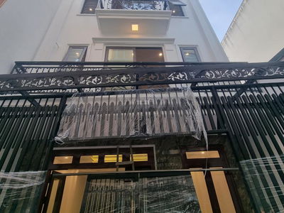 Co Linh Street, Vietnam  Co Linh Street, Vietnam