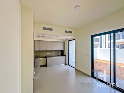 Greenview, United Arab Emirates  Greenview, United Arab Emirates