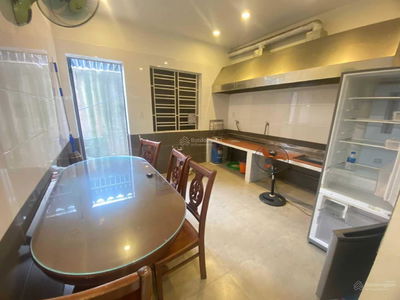 Le Hong Phong Street, Vietnam Le Hong Phong Street, Vietnam