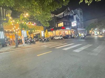 Lam Van Ben Street, Vietnam  Lam Van Ben Street, Vietnam