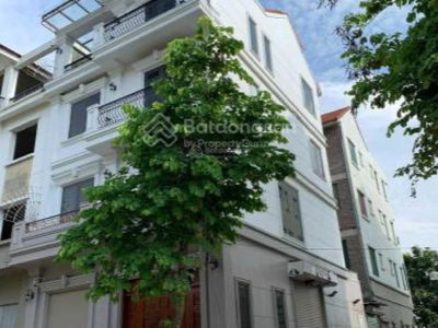 Le Van Luong Street Le Van Luong Street