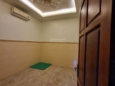 No. 1, Vietnam No. 1, Vietnam