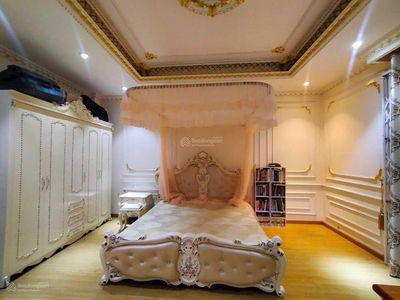 Giang Bien Ward, Vietnam Giang Bien Ward, Vietnam