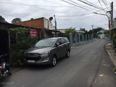 Ben Lon Street, Vietnam Ben Lon Street, Vietnam