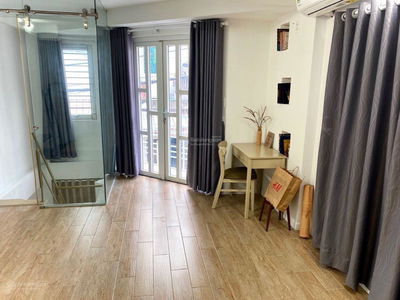 Nguyen Cuu Van Street, Vietnam Nguyen Cuu Van Street, Vietnam