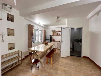 Nguyen Cuu Van Street, Vietnam Nguyen Cuu Van Street, Vietnam