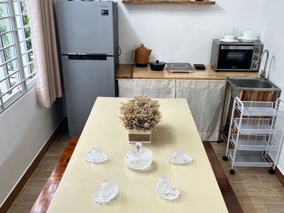 Nguyen Cuu Van Street, Vietnam Nguyen Cuu Van Street, Vietnam