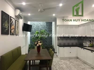 Tran Hung Dao Street, Vietnam  Tran Hung Dao Street, Vietnam