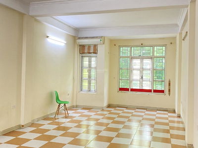 Hung Thinh Street, Vietnam Hung Thinh Street, Vietnam