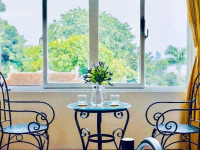 Lac Long Quan Street, Vietnam Lac Long Quan Street, Vietnam