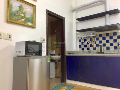 Lac Long Quan Street, Vietnam  Lac Long Quan Street, Vietnam