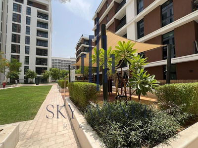 Park Point Building C, United Arab Emirates  Park Point Building C, United Arab Emirates