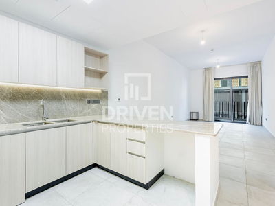 La Riviera Azure, United Arab Emirates  La Riviera Azure, United Arab Emirates