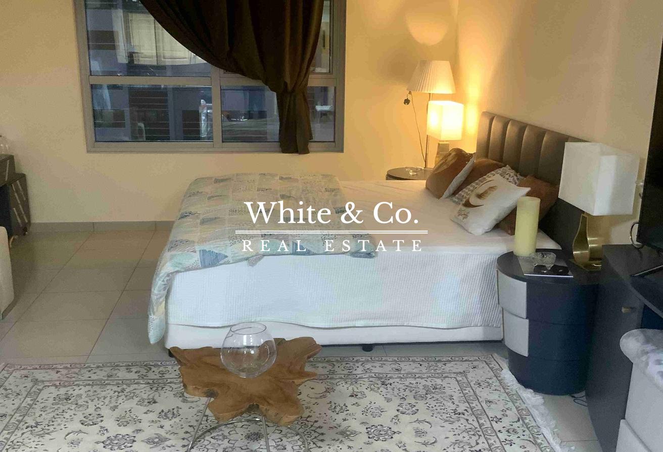 Lake Elucio, United Arab Emirates Lake Elucio, United Arab Emirates