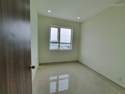 Topaz Elite, Vietnam Topaz Elite, Vietnam