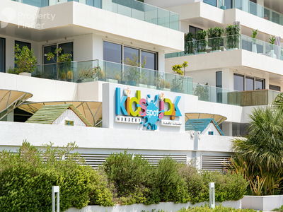 Jasmine Leaf 7, United Arab Emirates Jasmine Leaf 7, United Arab Emirates