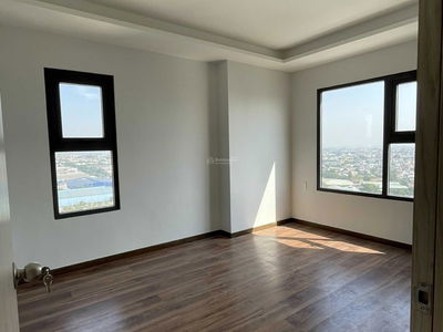 Charm City, Vietnam Charm City, Vietnam