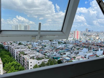 Topaz Elite, Vietnam Topaz Elite, Vietnam