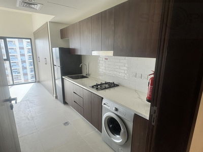 AZIZI Berton, United Arab Emirates  AZIZI Berton, United Arab Emirates