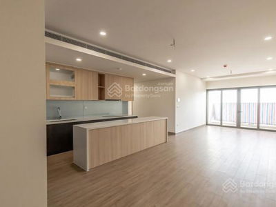 Rose Town, Vietnam Rose Town, Vietnam