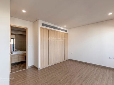 Rose Town, Vietnam Rose Town, Vietnam