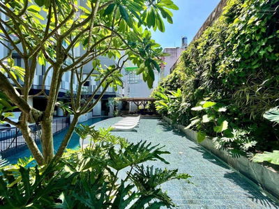 Zenith, Vietnam Zenith, Vietnam