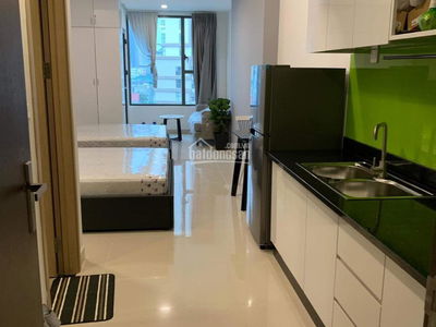 River Gate, Vietnam River Gate, Vietnam